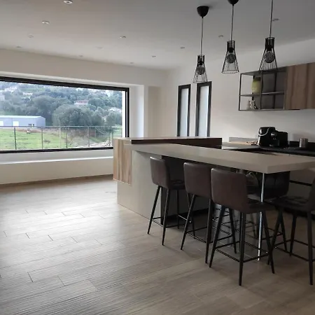 Villa Avec Piscine 6 Personnes *