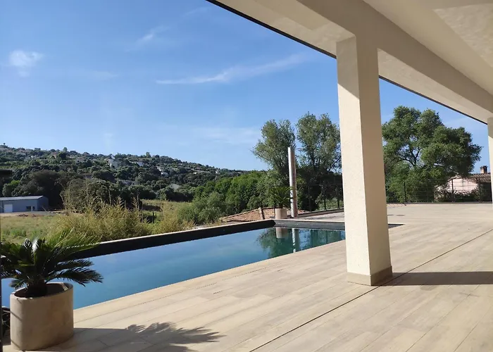 Avec Piscine 6 Personnes Villa