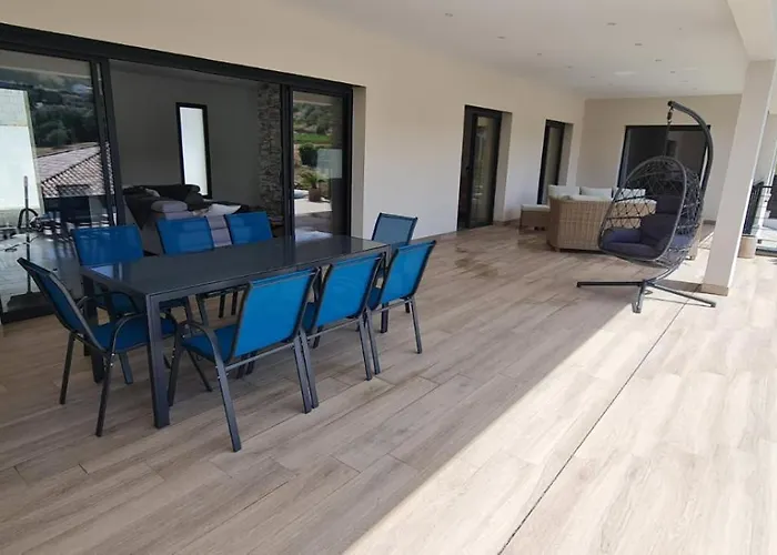 Avec Piscine 6 Personnes