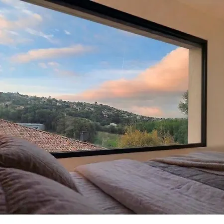 Haute Avec Piscine Pour 6 Personnes, A 10mn De L Aeroport D'ajaccio Et Des Plages * Bastelicaccia