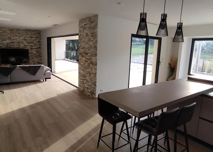 Avec Piscine 6 Personnes * Bastelicaccia