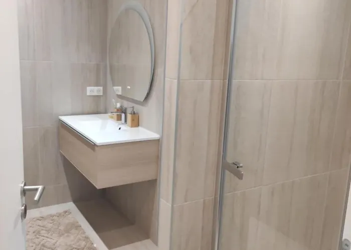 빌라 Avec Piscine 6 Personnes Bastelicaccia